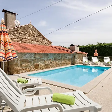 Casa De Ferreira Holiday home